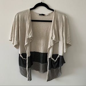 BDG open short sleeve top with pockets size XS